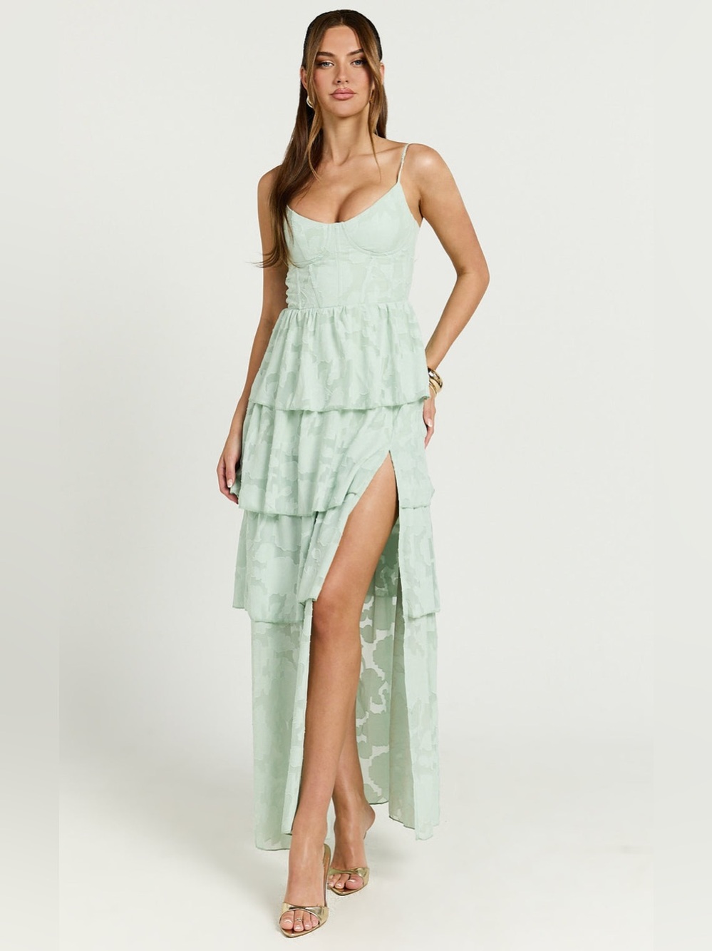 Showpo JANEZKIE MAXI DRESS
Femme Tiered Jacquard Formal Dress In Mint NWT Size 4